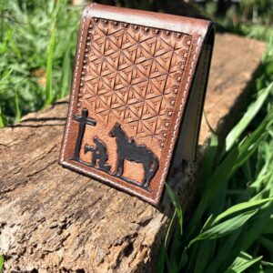 Carteira Country em Couro – Cowboy, Cavalo e Cruz