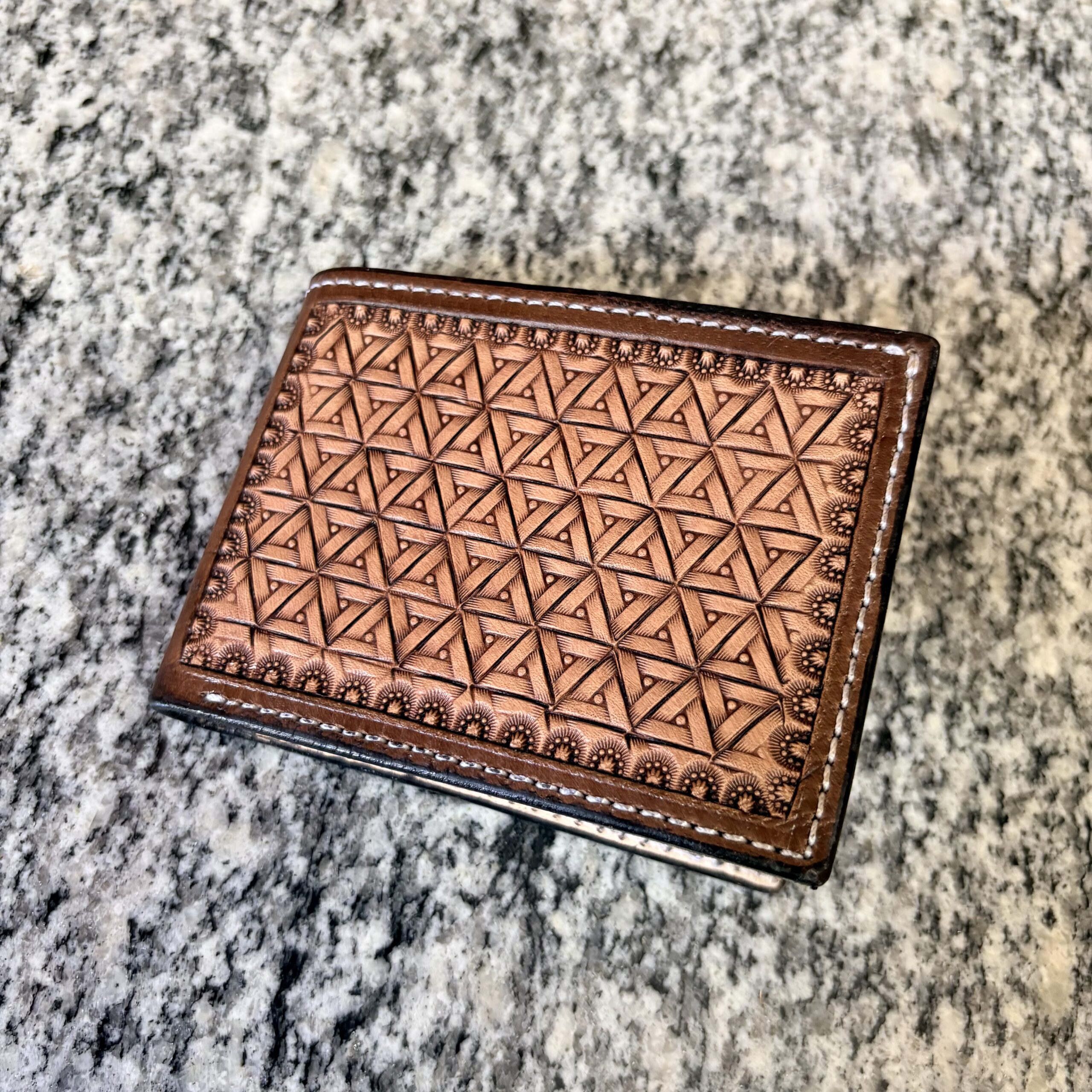 Carteira Country em Couro – Cowboy, Cavalo e Cruz - Imagem 10